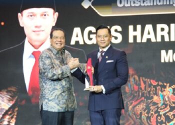 Gebuk Mafia Tanah Selamatkan Potensi Kerugian Rp5,71 Triliun, Menteri AHY Raih Penghargaan Outstanding in Land Law Enforcement