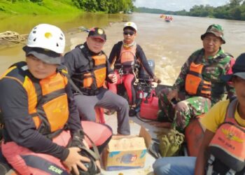 Sampan Karam, Penjual Sayur Tenggelam di Sungai Melawi