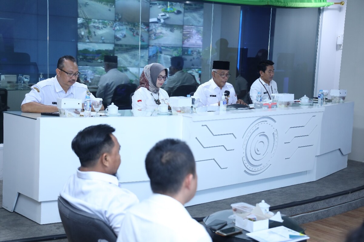 Caption Foto :Pertemuan High Level Meeting Forkopimda terkait pengendalian inflasi.