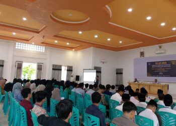 Caption: Kuliah Umum Menelaah Patologi Sosial dalam Kasus Kekerasan Anak yang digelar Prodi KPI Al Haudl Ketapang, Selasa (10/12/2024). Foto: Helmi for JURNALIS.co.id