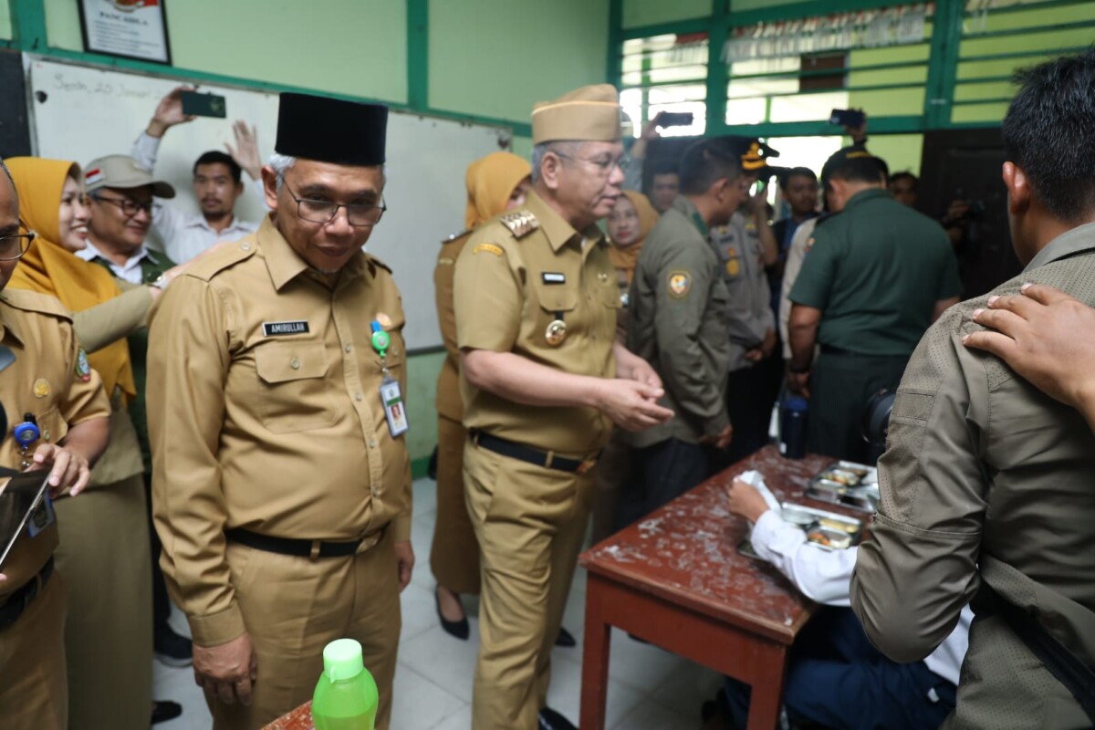 Caption Foto : Program Makan Bergizi Gratis (MBG) mulai diluncurkan di sekolah-sekolah di Pontianak.