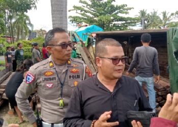 Kecelakaan di Simpang Brimob, Polres Kubu Raya Tetapkan Sopir Truk Tersangka Kayu Ilegal