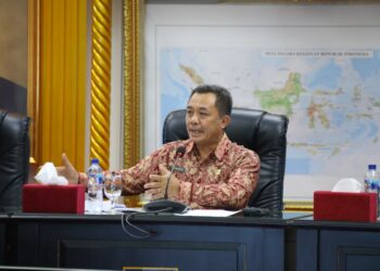 Kepala BSKDN Kemendagri Yusharto Huntoyungo pimpin Rapat Percepatan Pertumbuhan Ekonomi di Ruang Sidang Utama (RSU) Kantor Pusat Kemendagri, Jakarta, Jumat (3/1/2025).
