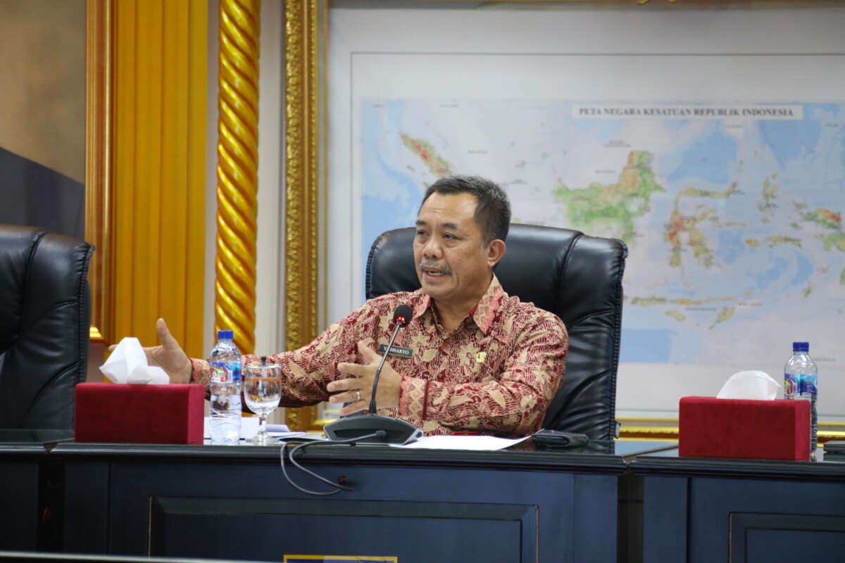 Kepala BSKDN Kemendagri Yusharto Huntoyungo pimpin Rapat Percepatan Pertumbuhan Ekonomi di Ruang Sidang Utama (RSU) Kantor Pusat Kemendagri, Jakarta, Jumat (3/1/2025).