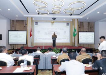 Caption: Pj Sekda Ketapang, Dedy Shopiardi ketika menyampaikan sambutan di FKP Rencana Awal RKPD 2026. Foto: Prokopim Pemkab Ketapang.