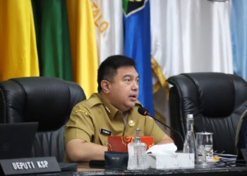 Plt Sekjen Kementerian Dalam Negeri (Kemendagri) Tomsi Tohir memimpin Rakor Pengendalian Inflasi Daerah di Gedung Sasana Bhakti Praja (SBP) Kantor Pusat Kemendagri, Jakarta, Senin (13/1/2025).