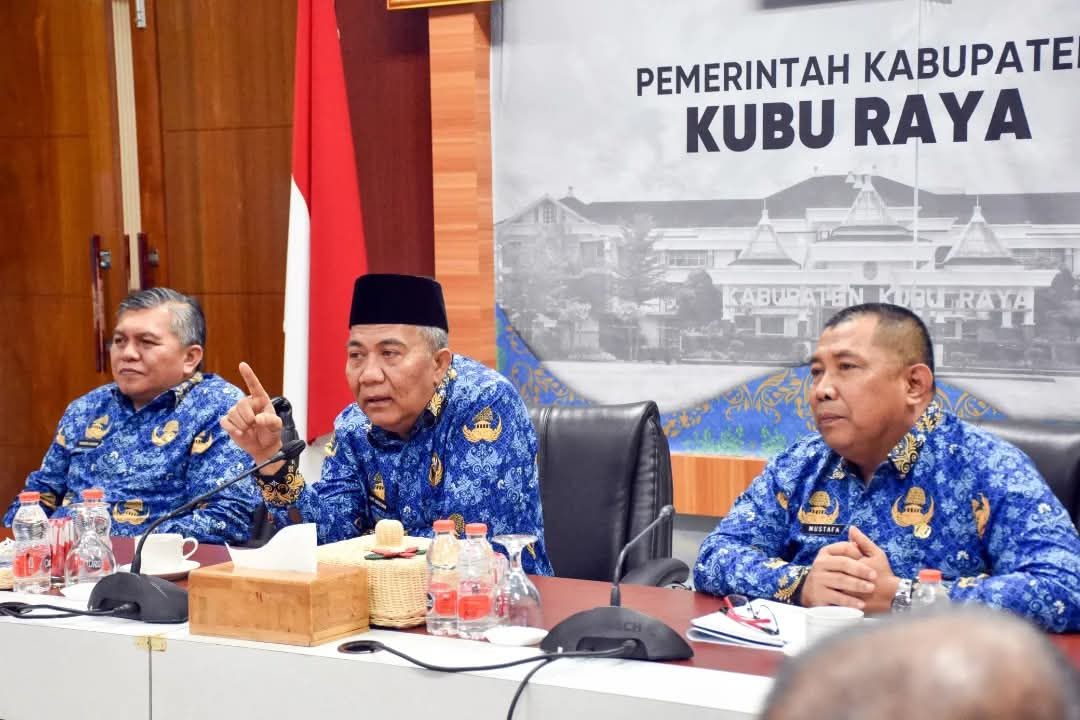 Pj Bupati Kubu Raya Syarif Kamaruzaman kembali menggelar coffe morning atau diskusi pagi bersama jajaran kepala perangkat daerah di lingkungan Pemerintah Kabupaten Kubu Raya, Jumat (17/1/2025)