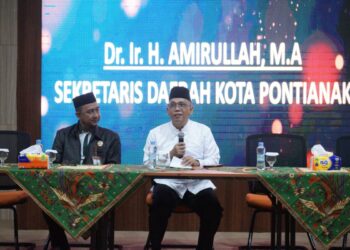 Caption Foto : Sekretaris Daerah Kota Pontianak Amirullah membuka Rakorda UPZ Masjid dan Surau se-Kota Pontianak yang digelas oleh Baznas Kota Pontianak.