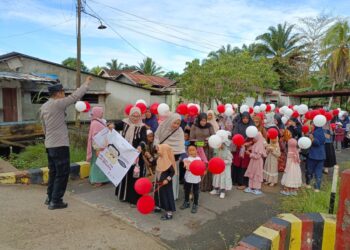 Menyambut bulan suci Ramadhan 1446 H/2025, TK Al Muhajirin menggelar pawai di wilayah Kecamatan Rasau Jaya, Kabupaten Kubu Raya, Senin (24/2) pukul 08.00 WIB.