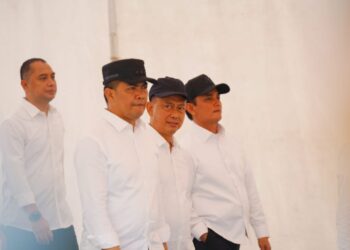 Caption Foto : Wali Kota dan Wakil Wali Kota Pontianak terpilih, Edi Rusdi Kamtono (tengah) dan Bahasan (kanan) usai mengikuti simulasi pelantikan di Jakarta.