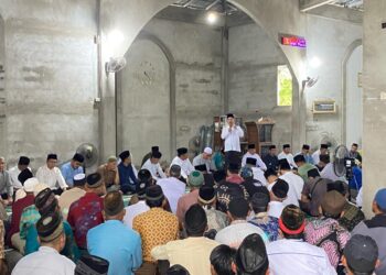 Pemerintah Kabupaten Sambas melaksanakan kegiatan safari Ramadhan 1446 H/2025 M perdana di Desa Cepala Kecamatan Tekarang. Jum’at (07/03/2025)