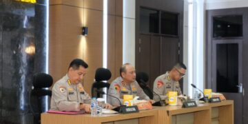 Polda Kalbar menggelar rapat koordinasi dalam rangka memastikan kelancaran dan keamanan peringatan Hari Buruh Internasional atau Mayday Fiesta 2025.