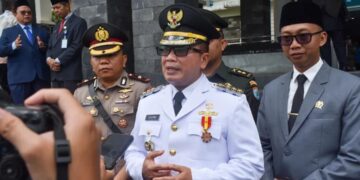 Sujiwo usai menjadi inspektur Upacara Peringatan Hari Otonomi Daerah XXIX Tahun 2025 di Halaman Kantor Bupati Kubu Raya, Jumat (25/4/2025).