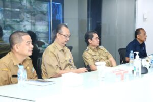 Rakor pengendalian inflasi dengan Kementerian Dalam Negeri melalui daring di Ruang Pontive Center.