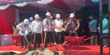 Menkes Letakan Batu Pertama RSUD Kubu Raya