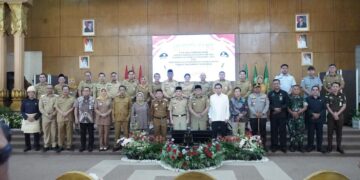 Bupati Sambas H. Satono, S. Sos. I. M.H., membuka Musrenbang Rancangan Awal Rencana Pembangunan Jangka Menengah Daerah (RPJMD) Kabupaten Sambas Tahun 2025-2029 dan Rencana Kerja Pemerintah Daerah (RKPD) Tahun 2026.