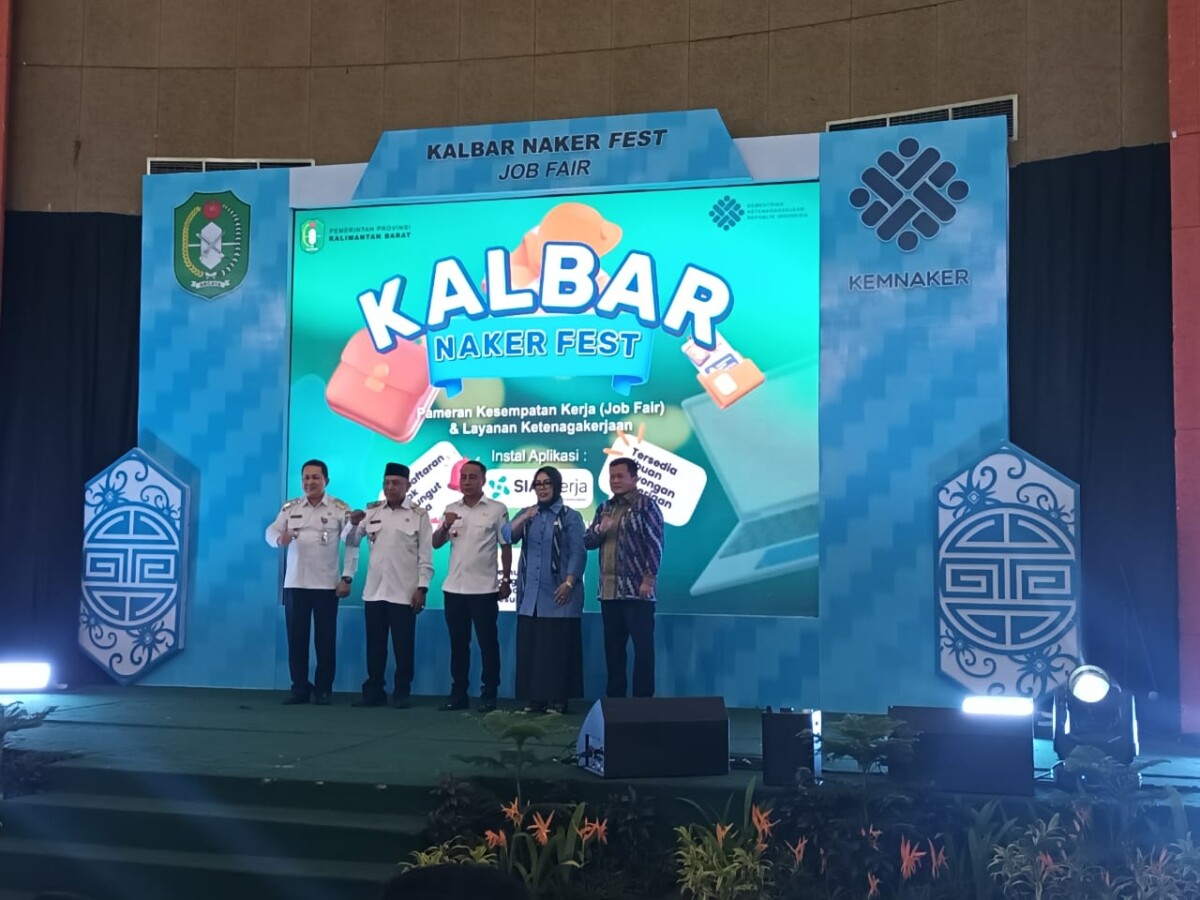 Wakil Gubernur Kalimantan Barat, Krisantus Kurniawan saat menghadiri Kalbar Naker Fest di PCC, Rabu (21/05/2025).
