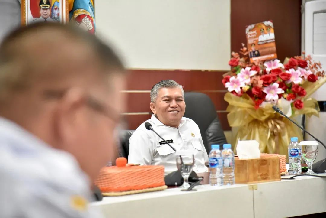 Sekretaris Daerah Kabupaten Kubu Raya Yusran Anizam usai mengikuti rapat koordinasi pencegahan korupsi bersama Komisi Pemberantasan Korupsi (KPK) yang dilaksanakan secara virtual pada Rabu (21/5/2025).