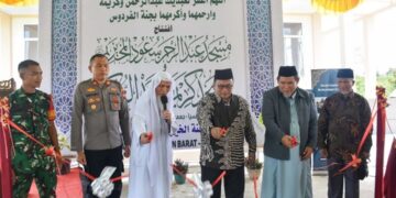 Sukriyanto saat meresmikan Kampus 2 Pondok Pesantren Islamic Centre Bin Baz Al Mukarromah, Sabtu(24/4) di Jalan Ayani 3, Desa Limbung, Kecamatan Sungai Raya.