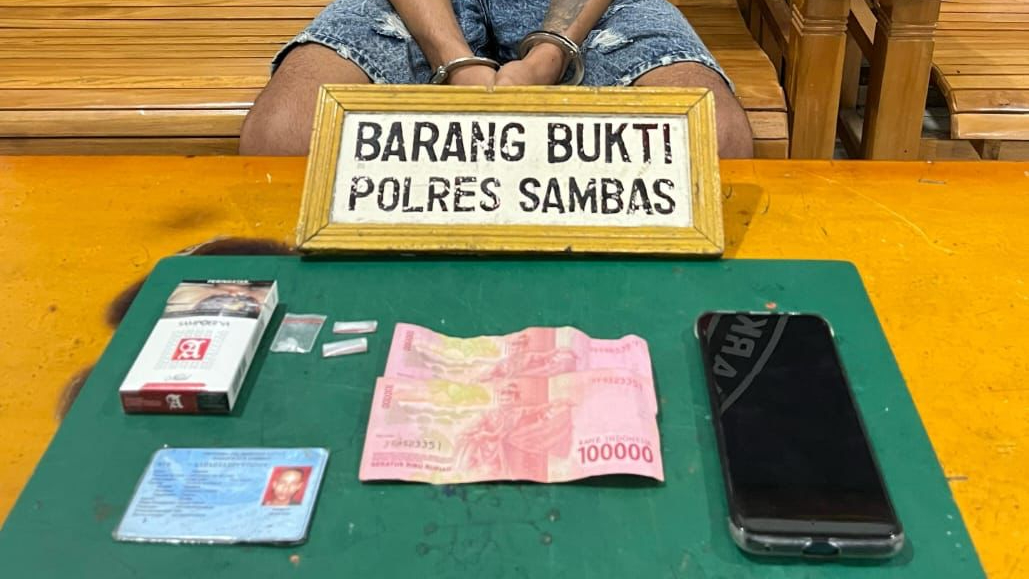 Barang bukti berhasil diamankan dari seorang pria berinisial AS di sebuah rumah yang berlokasi di wilayah Kecamatan Jawai. 