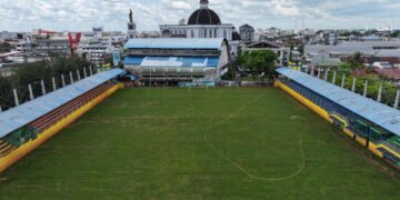 Kondisi lapangan sepak bola Keboen Sajoek usai direnovasi.