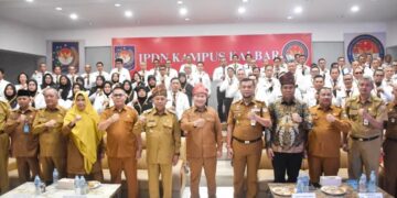 Sebanyak 75 pejabat administrator atau eselon III di lingkungan Pemerintah Kabupaten Kubu Raya mengikuti kegiatan retret di Kampus Institut Pemerintahan Dalam Negeri (IPDN) Provinsi Kalimantan Barat yang berlokasi di Kecamatan Segedong, Kabupaten Mempawah.