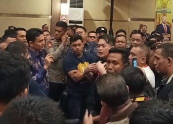 Drama di Musda HIPMI Kalbar: Sekelompok OTK Serbu Pleno, Sidang Sempat Diskors