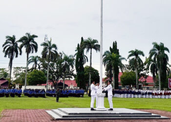 Upacara peringatan Hari Lahir Pancasila Tahun 2025 di Kabupaten Mempawah di Halaman Kantor Bupati Mempawah