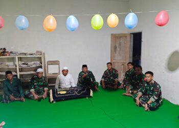 Perpisahan Satgas TMMD ke-124 Jember dengan personel Bintal KOREM 083/Baladhika Jaya (foto: Sigit Priyono/Jurnalis.co.id)