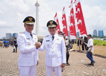 Wali Kota Edi Rusdi Kamtono dan Wakil Wali Kota Bahasan saat persiapan dilantik oleh Presiden bulan Februari lalu.