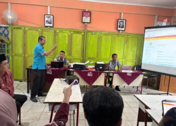 Wakil Wali Kota Pontianak Bahasan melakukan sidak di sejumlah sekolah untuk memastikan proses SPMB sudah sesuai aturan yang berlaku.