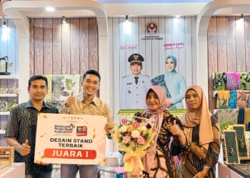 Stand Pameran Kabupaten Jember raih juara 1 ajang Bojonegoro Wastra Batik Festival 2025 (foto: Sigit Priyono/Jurnalis.co.id)