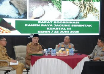 Gubernur Kalimantan Barat, Drs. H. Ria Norsan, MM., MH., menghadiri Rapat Koordinasi (Rakor) Kesiapan Panen Raya Jagung Kuartal III yang digelar di Graha Khatulistiwa, Polda Kalbar, Senin (23/06/2025).