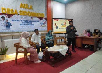 dr Nyoman Semita jadi pemateri tunggal pada Orientasi Tim Pendamping Keluarga di lokasi Bunga Desaku Cantik Desa Sidomulyo Kecamatan Silo (foto: Sigit Priyono/Jurnalis.co.id)