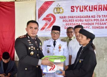 Sujiwo saat menghadiri acara syukuran Hari Bhayangkara yang digelar Polres Kubu Raya Polda Kalimantan Barat di Pondok Pesantren Darul Iman, Kecamatan Sungai Kakap, Selasa (1/7/2025) siang.