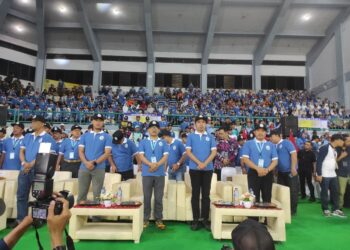Bupati Jember Muhammad Fawait membuka resmi Porseni Madrasah Provinsi Jawa Timur 2025 di GOR PKPSO Kaliwates (foto: Sigit Priyono/ Jurnalis.co id)