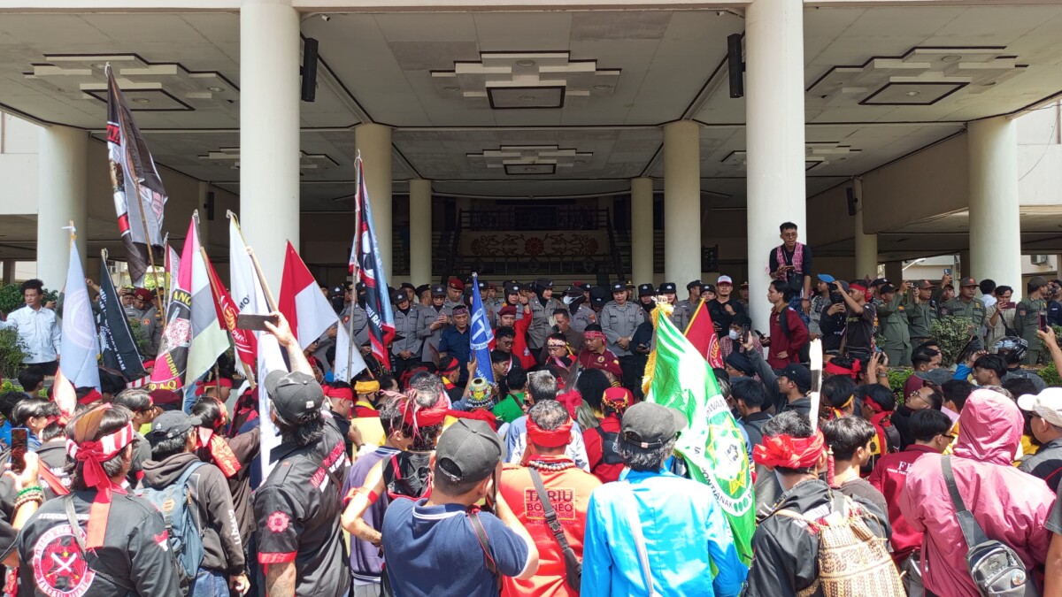 Aliansi Masyarakat Kalbar Gelar Aksi Tolak Program Transmigrasi