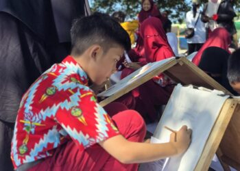 Terlihat beberapa beserta antusias mengikuti Peringatan Hari Anak Nasional (HAN) tahun 2025 di Kabupaten Kayong Utara.