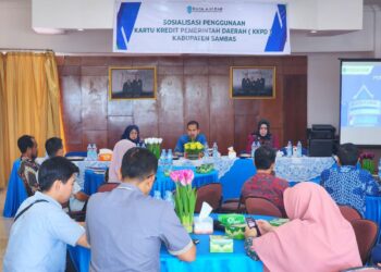 Sosialisasi Penggunaan Kartu Kredit Pemerintah Daerah (KKPD) yang digelar di Aula Lantai 3 Bank Kalbar Cabang Sambas, Kamis (24/7/2025).