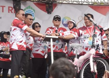 30 Ribu Peserta Meriahkan Kubu Raya Fun Run & Fun Walk 2025