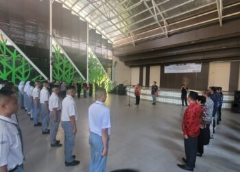 Sebanyak 29 pelajar terbaik SMA/SMK di Kabupaten Sanggau mengikuti Pusdiklat yang dibuka oleh Bupati Sanggau, Yohanes Ontot, di Aula Hotel Sanggau, Jumat (1/8/2025).
