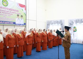 Wakil Wali Kota Pontianak Bahasan melantik Pengurus Gabungan Organisasi Wanita (GOW) Kota Pontianak periode 2025-2030.