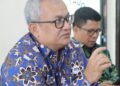 Kepala Perwakilan BPKP Provinsi Kalimantan Barat, Rudy M. Harahap dan Bupati Sambas, Satono di Ruang Equator Library Cafe, Kantor Perwakilan BPKP Provinsi Kalimantan Barat.