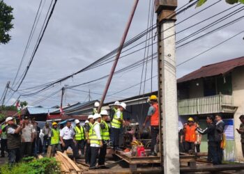 Bahasan Tancap Tiang Pertama Jembatan Dharma Putra, Warga Senang Akses Segera Pulih