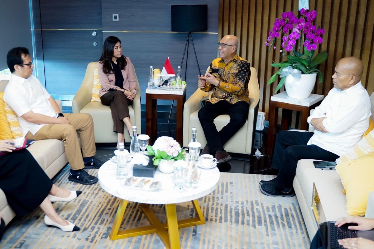 Menkomdigi Meutya Hafid saat menerima Ketua Umum PWI terpilih Akhmad Munir dan Ketua Dewan Kehormatan terpilih Atal S. Depari, Rabu (3/9/2025).