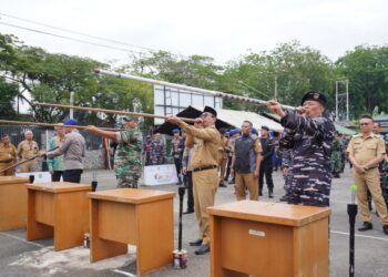 Peniupan sumpit secara simbolis menandai dimulainya Kejuaraan Sumpitan Dankodaeral XII Cup 2025.