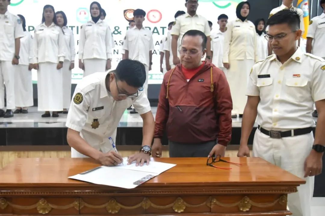 Sujiwo saat menghadiri pelantikan Pengurus Purna Paskibraka Indonesia (PPI) Kabupaten Kubu Raya periode 2024–2029 di Aula Praja Utama Kantor Bupati, Minggu (21/9/2025).