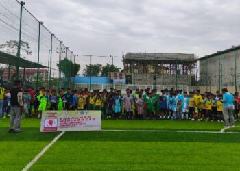 PLN UPT Pontianak Bersama Kecamatan Pontianak Utara Gelar Turnamen Mini Soccer Usia Dini