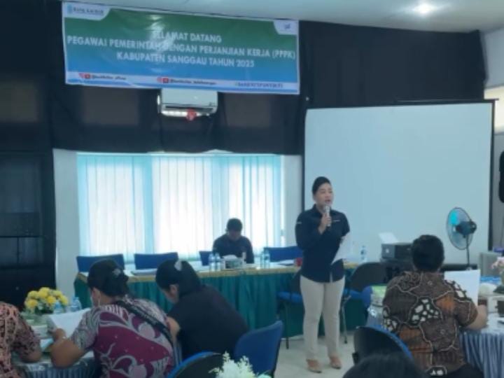Bank Kalbar Cabang Balai Karangan Fasilitasi Pembukaan Rekening Simpeda KPE dan Tabungan Bekal bagi PPPK Sanggau.