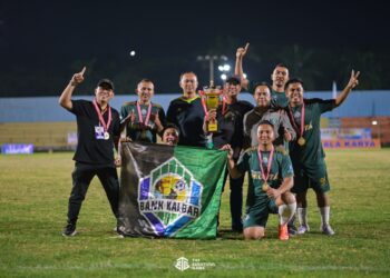 Tim perwakilan Bank Kalbar Provinsi Kalimantan Barat di Stadion Soemantri Brodjonegoro, Jakarta, Minggu (12/10/2025).